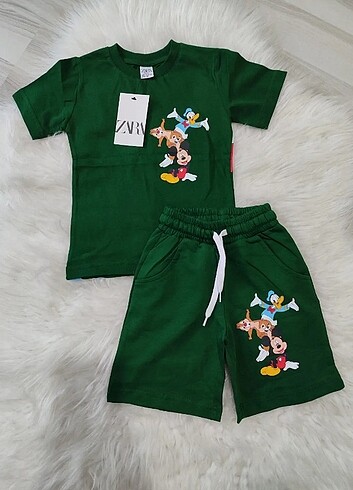 Zara Zara model şort takım????
