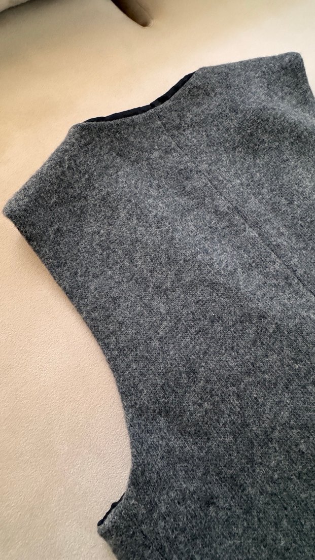 Gri Düğmeli Klasik Yün Yelek - Görsel 5