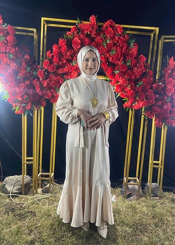 Uzun Kollu Bohem Beyaz Tesettür Elbise taşli bej renk - Görsel 4