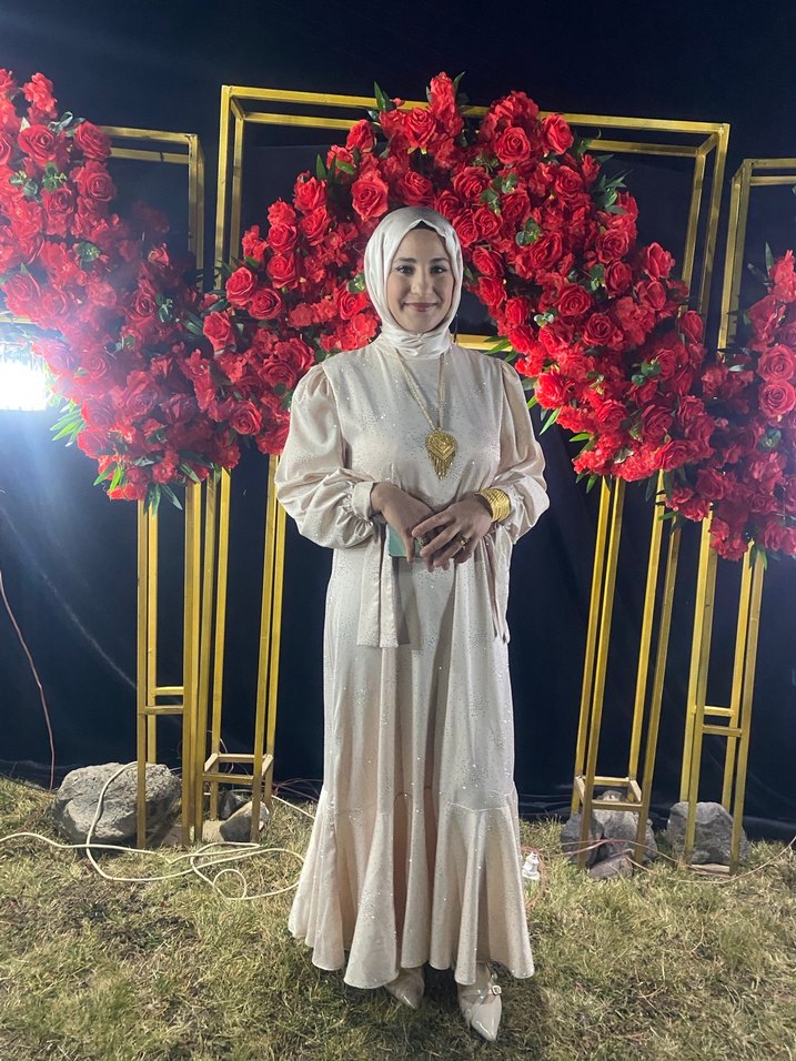 Uzun Kollu Bohem Beyaz Tesettür Elbise taşli bej renk - Görsel 2