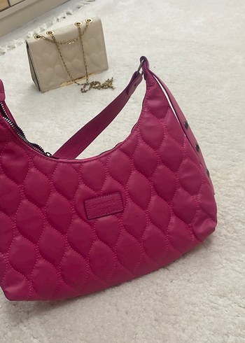 Tokalı Parlak Pembe Kadın Çanta - Görsel 2