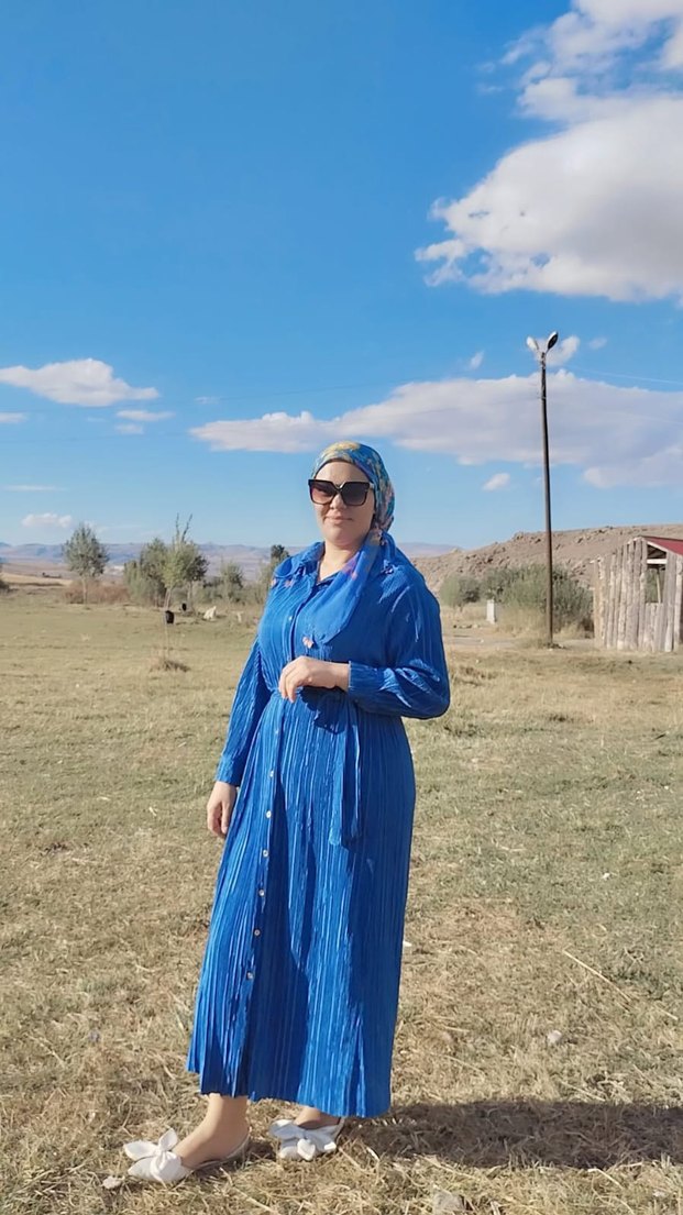 Gri Piliseli Uzun Denim Elbise - Görsel 2