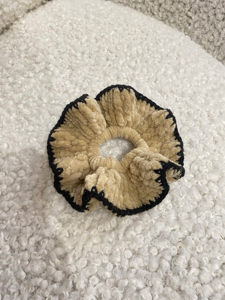 Scrunchie kadife toka - Görsel 2