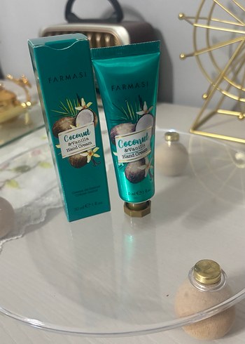 Farmasi Farmasi Hindistan Cevizi ve Vanilya El Kremi 30 ml