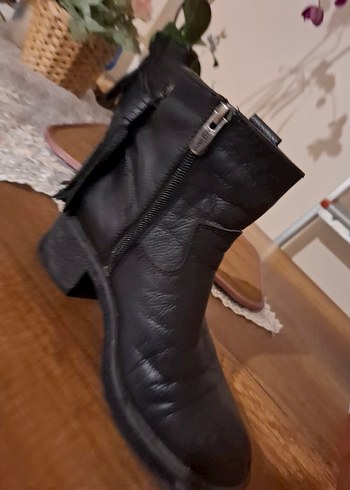 Tanca Siyah Deri Tokalı Biker Kadın Bot - Görsel 6