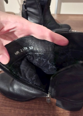 Tanca Siyah Deri Tokalı Biker Kadın Bot - Görsel 14