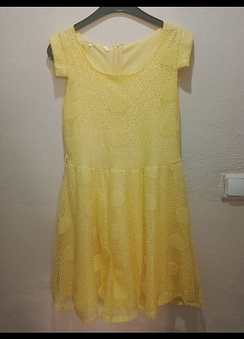 Sarı elbise 