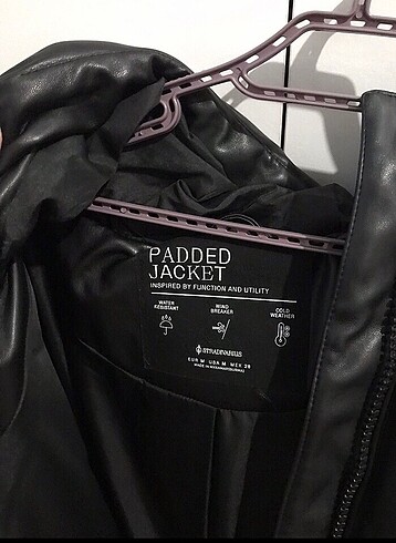 m Beden Stradivarius deri şişme mont