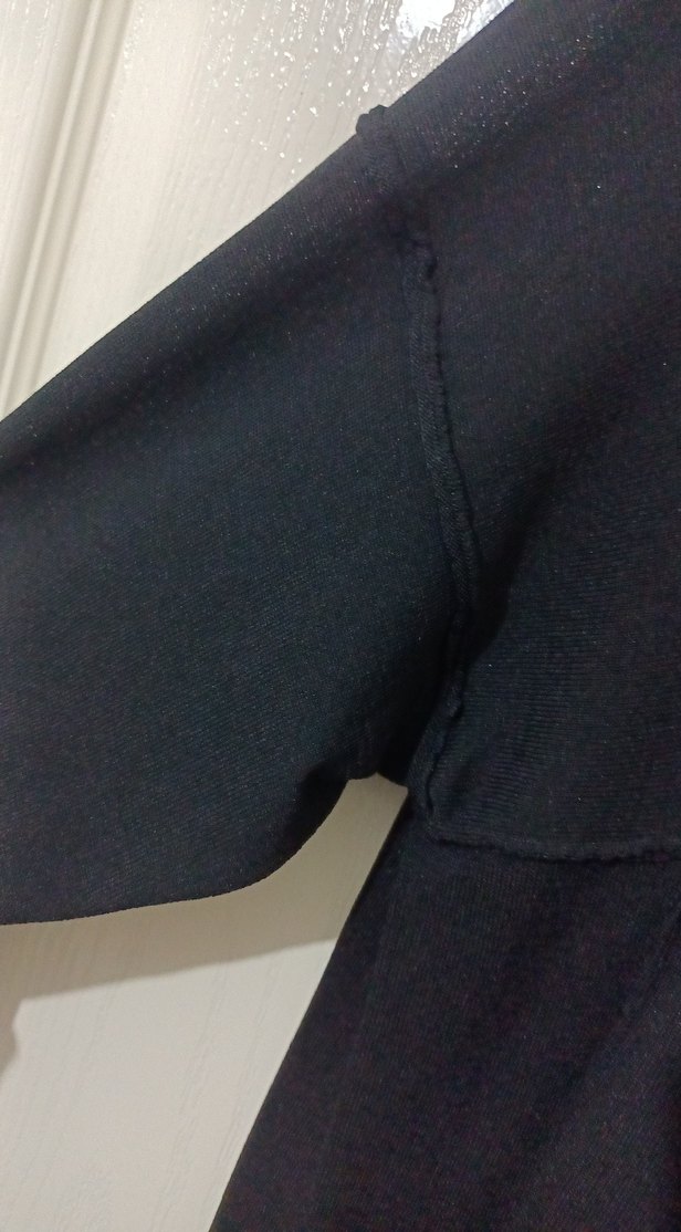 Siyah Uzun Kollu Salaş Uzun hırka - Görsel 3