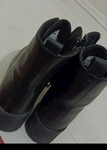 Siyah Önü Bağcıklı Bot - Görsel 4