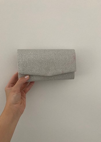 Gri Minimalist Kadın Portföy Çanta