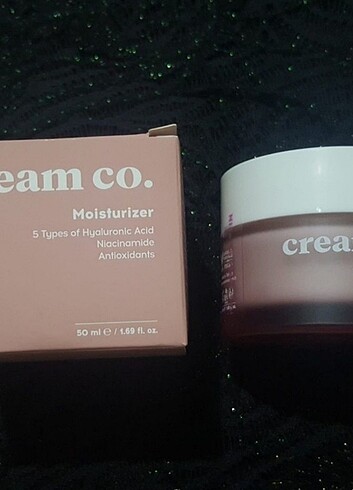 CREAM CO. Cilt Tonu Eşitleyici