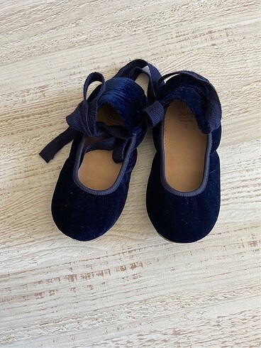 ZARA İPLİ BABET 22 numara sorunsuz