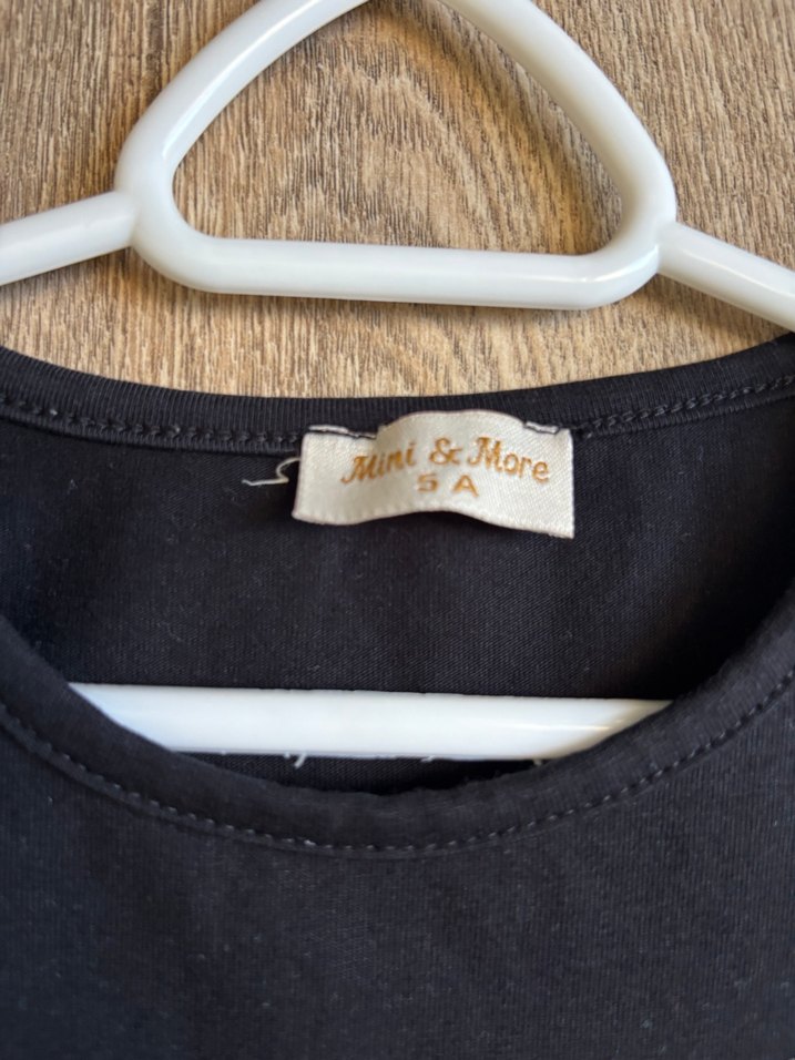 Kız Çocuk Tütülü Siyah Elbise - Görsel 3