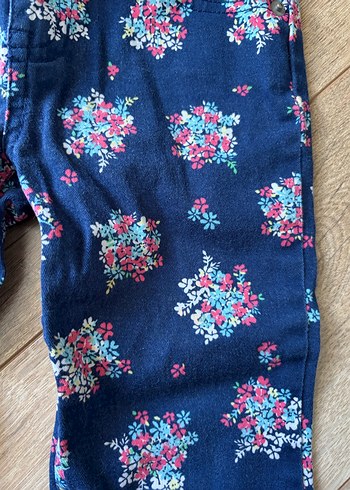 Kız Çocuk Lacivert Çiçekli Denim Pantolon - Görsel 2