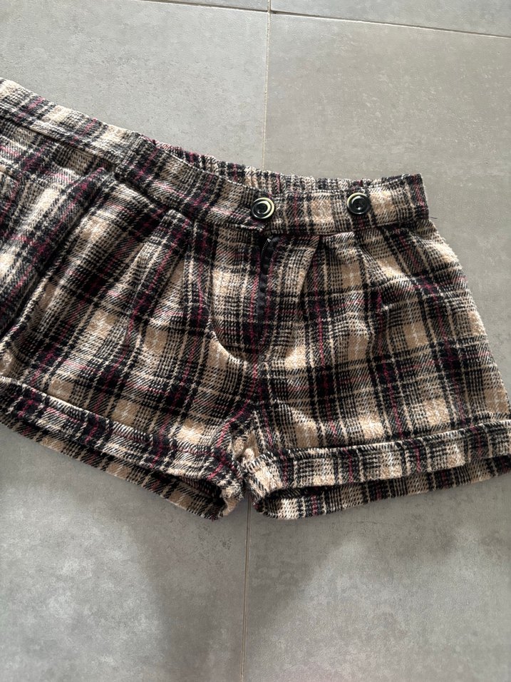 Düğmeli Kareli Kadın Mini Şort - Görsel 2