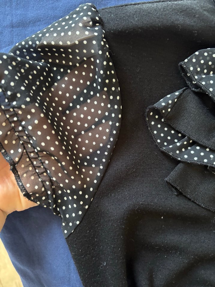 Siyah Uzun Yırtmaçlı Gotik Elbise - Görsel 3