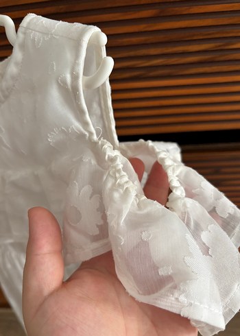 Kız Çocuk Beyaz Fırfırlı Keten Elbise - Görsel 3