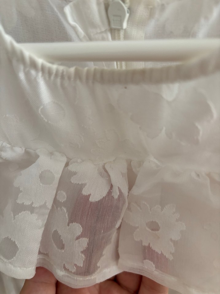 Kız Çocuk Beyaz Fırfırlı Keten Elbise - Görsel 2