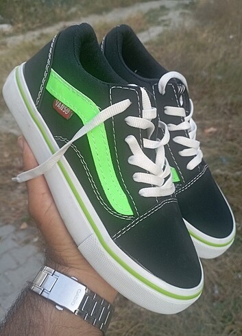 37 Beden Spor vans
