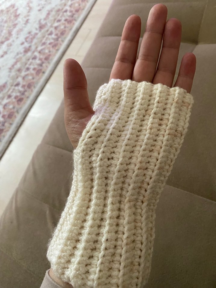Beyaz Örgü Kadın Eldiven - Görsel 2