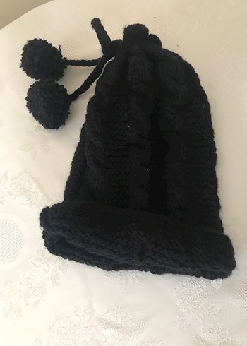 Ponponlu Siyah saç örgülü bere - Görsel 2