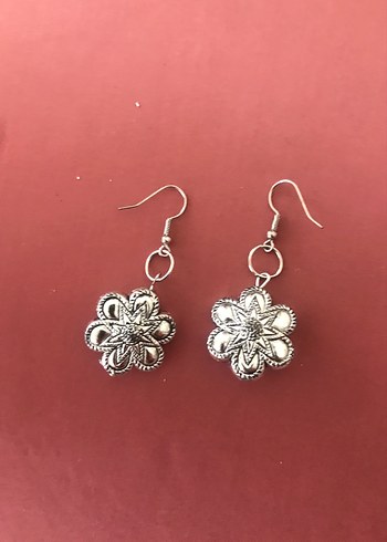 Gri Çiçek Desenli Bohem Küpeler - Görsel 3