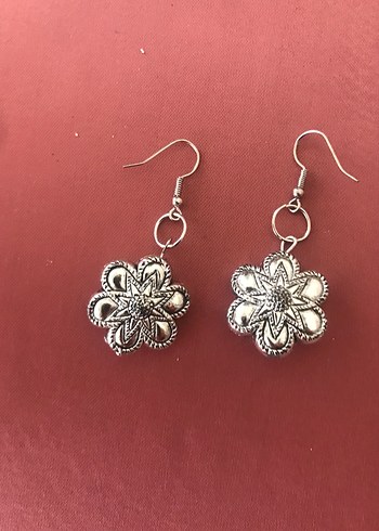 Gri Çiçek Desenli Bohem Küpeler - Görsel 2