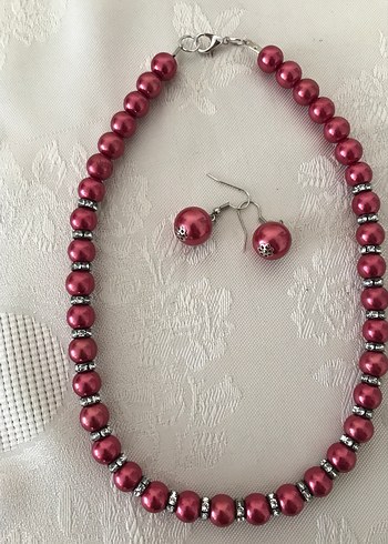 Kırmızı Boncuklu Midi Kolye ve Küpe Seti - Görsel 8