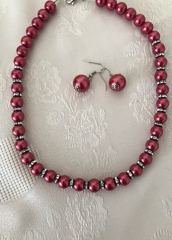 Kırmızı Boncuklu Midi Kolye ve Küpe Seti - Görsel 5