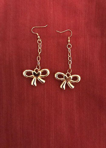 Altın Renkli Fiyonk Detaylı Midi Küpe - Görsel 3