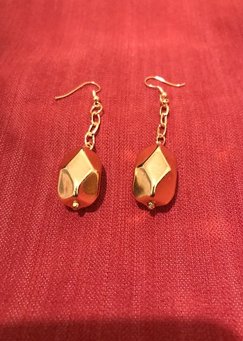 Zincir Detaylı Altın Renk Midi Küpe - Görsel 5