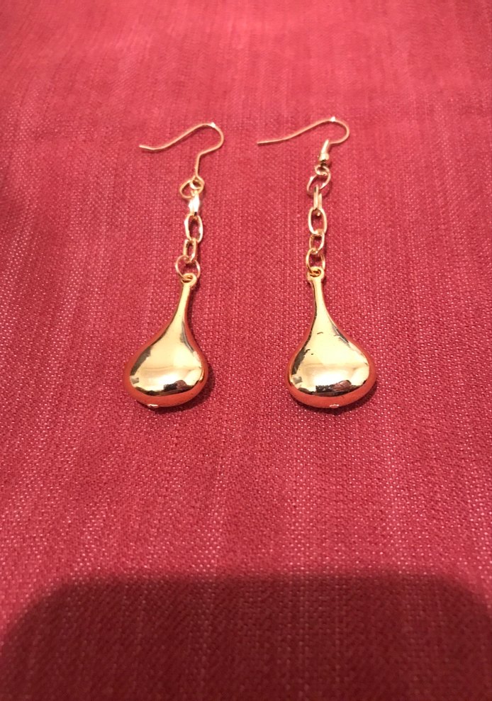 Zincir Detaylı Uzun Altın Küpe - Görsel 3