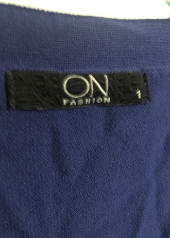 Mavi V Yaka Düğmeli Kadın Hırka - Görsel 4