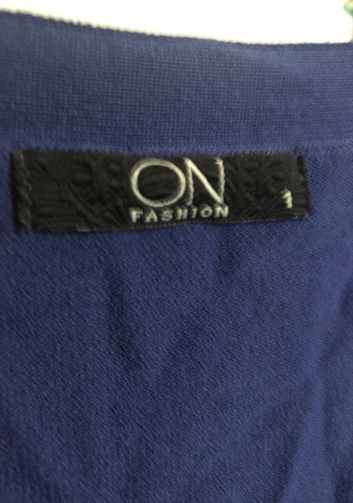 Mavi V Yaka Düğmeli Kadın Hırka - Görsel 4