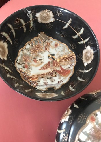 Klasik Desenli Kırmızı Siyah Tabak ve Kase Seti - Görsel 2