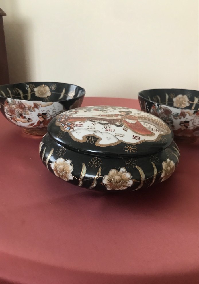 Klasik Desenli Kırmızı Siyah Tabak ve Kase Seti - Görsel 4