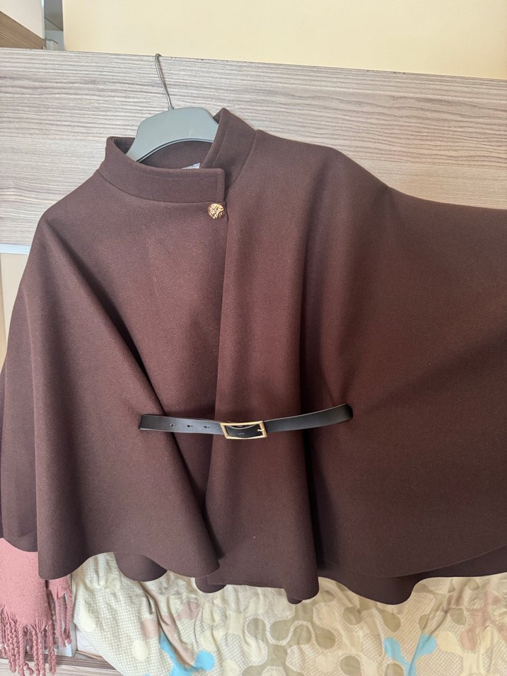 Kahverengi Deri Kuşaklı Kadın Panço - Görsel 2