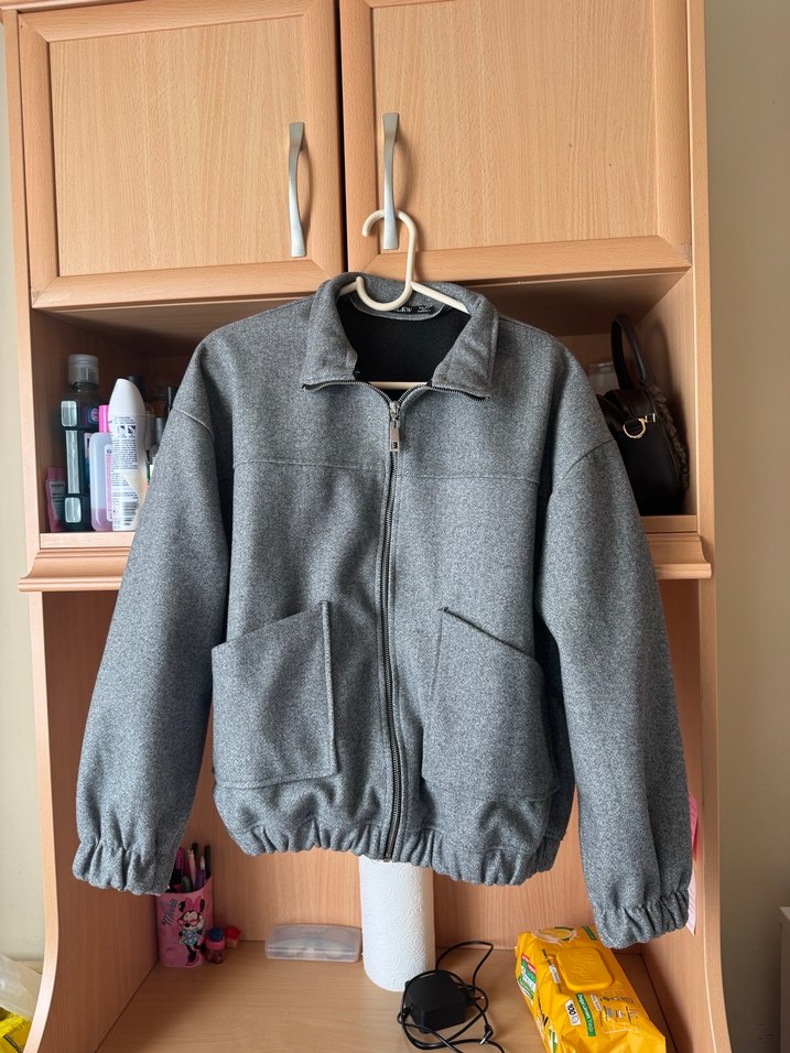 Gri Fermuarlı Kadın Ceket - Görsel 2