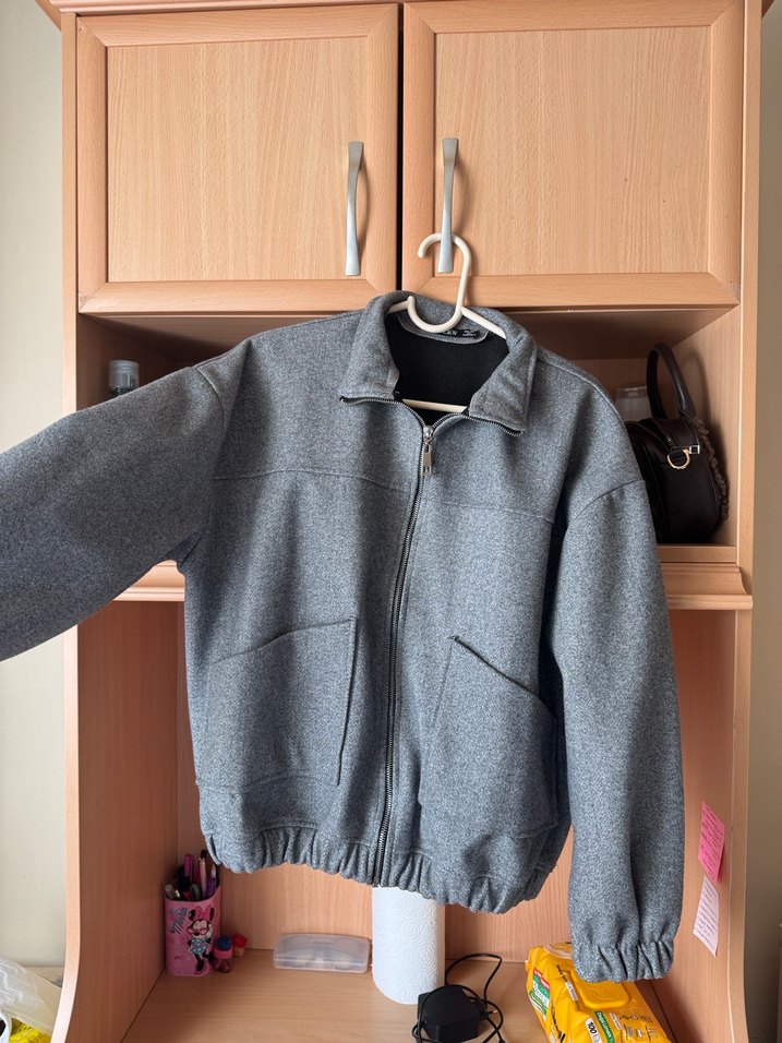 Gri Fermuarlı Kadın Ceket - Görsel 3