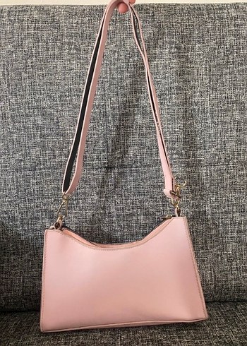 Bershka pembe kadın kol çanta