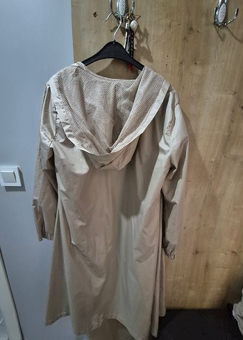 Bej Uzun Kadın Yağmurluk Düğmeli - Görsel 3