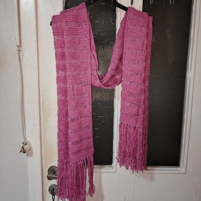 Püsküllü Pembe El Örgüsü Kadın Şal - Görsel 2