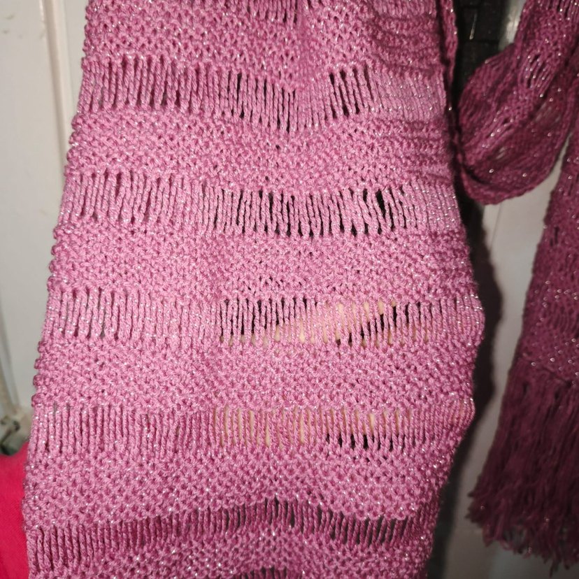 Püsküllü Pembe El Örgüsü Kadın Şal - Görsel 3