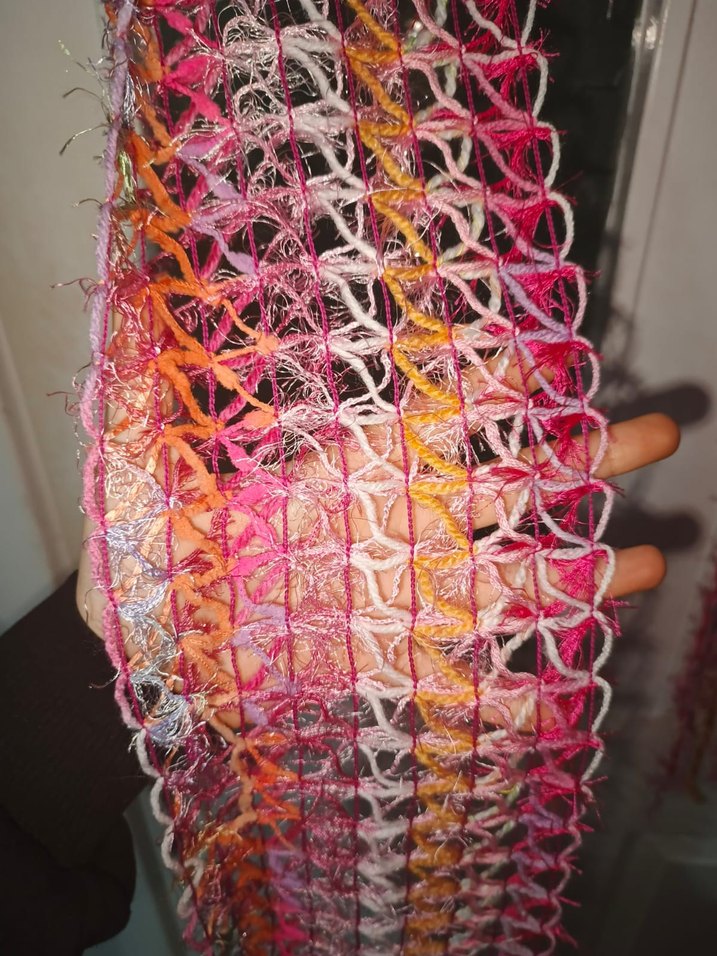 el örgüsü ince püsküllü atkı boyunluk şal - Görsel 2