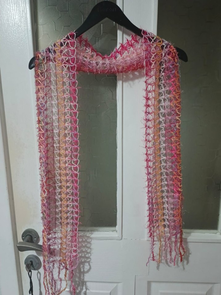 el örgüsü ince püsküllü atkı boyunluk şal - Görsel 4