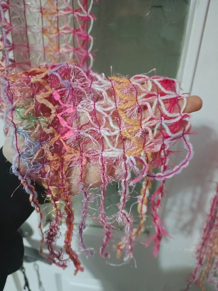 el örgüsü ince püsküllü atkı boyunluk şal - Görsel 5