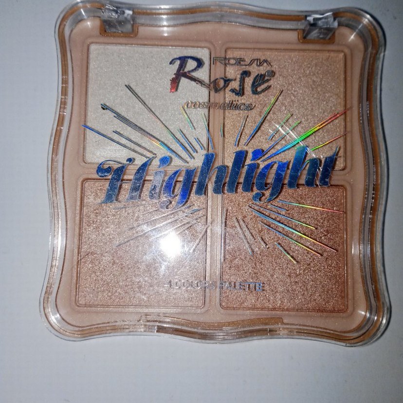 Roesia Rose Cosmetics Işıltılı Aydınlatıcı Paleti - Görsel 3
