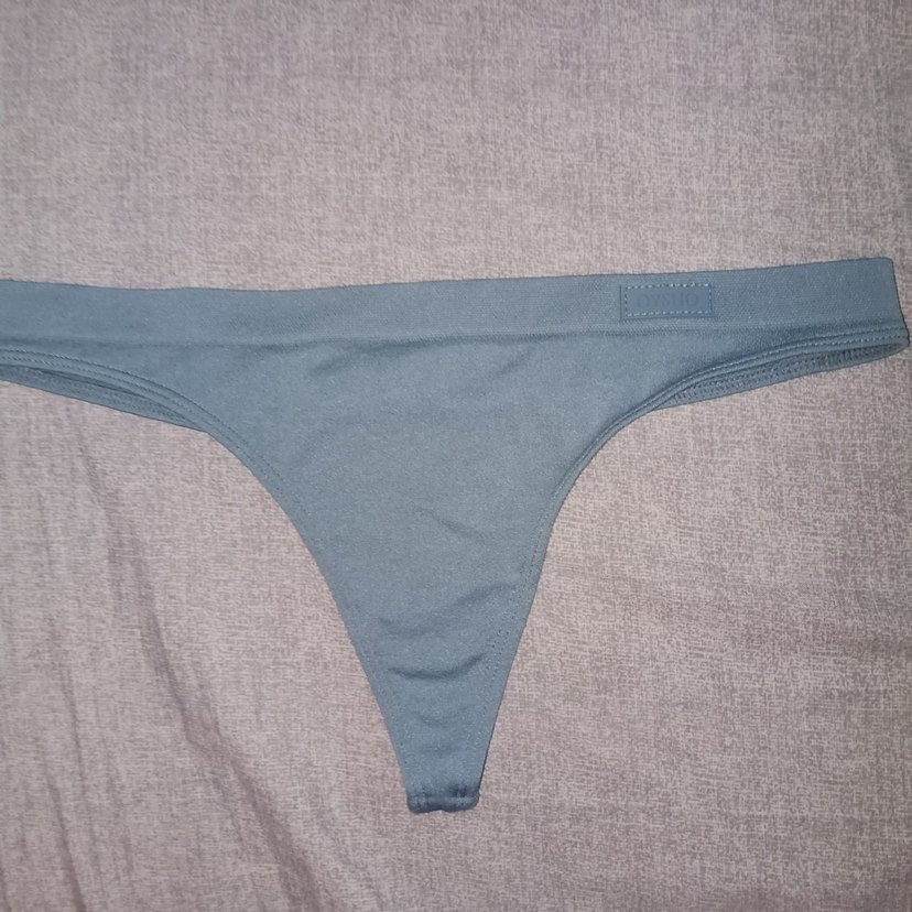 Oysho seamlesssoft touch tanga külot - Görsel 3