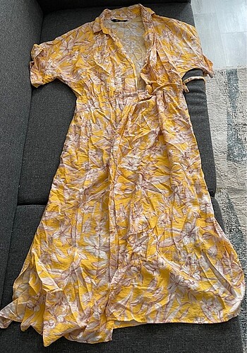 Kadın elbisesi